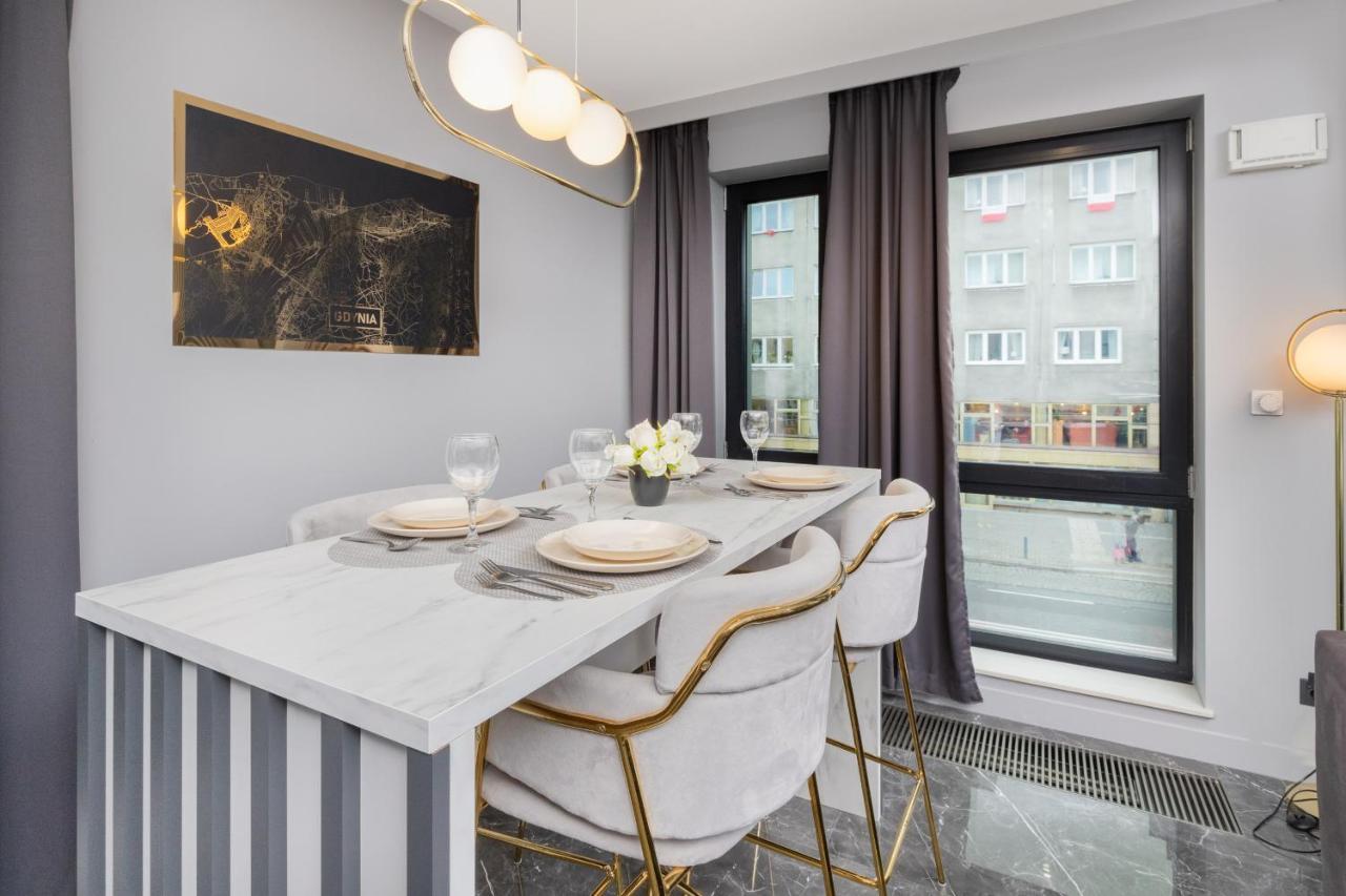 Luxurious Apartment With Two Bedrooms And Parking In Gdynia By Noclegi Renters Kültér fotó